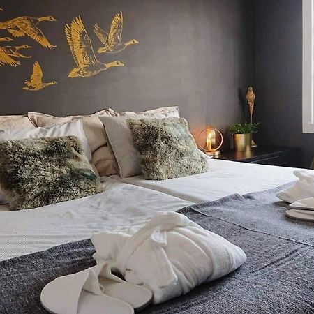 Carmen Rooms -- Boutique B&B By The Sea نيرخا المظهر الخارجي الصورة