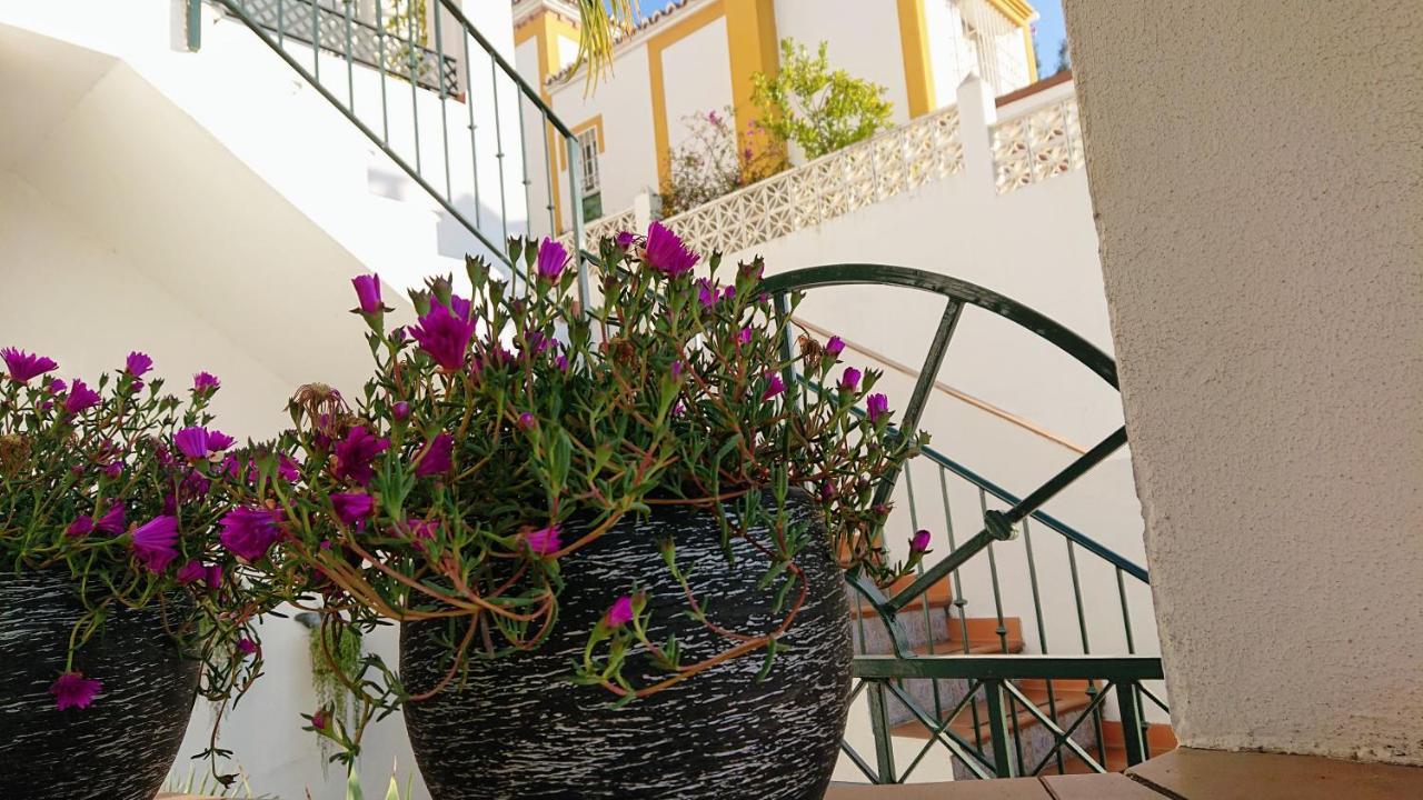 Carmen Rooms -- Boutique B&B By The Sea نيرخا المظهر الخارجي الصورة