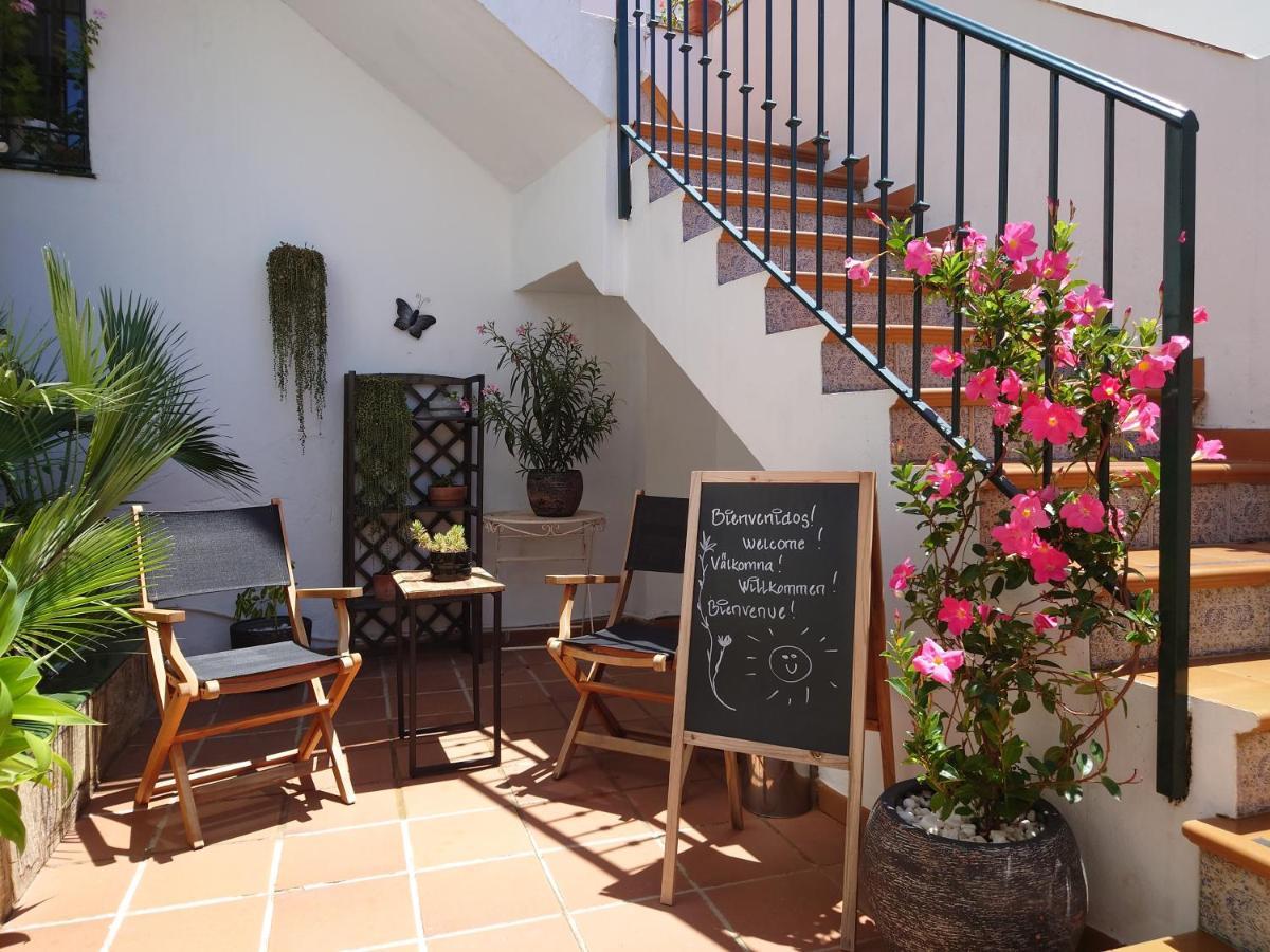 Carmen Rooms -- Boutique B&B By The Sea نيرخا المظهر الخارجي الصورة