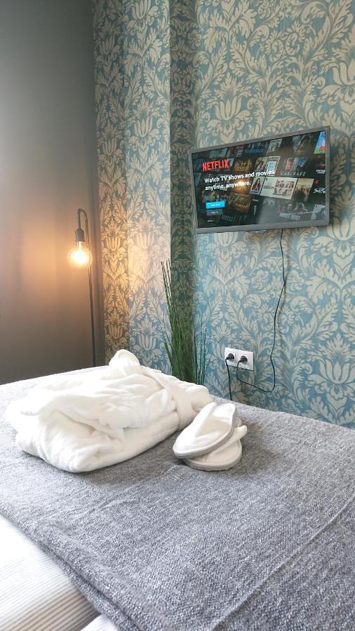 Carmen Rooms -- Boutique B&B By The Sea نيرخا المظهر الخارجي الصورة
